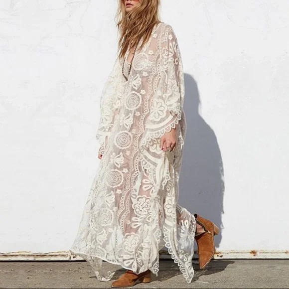 Boho Lace Cover Up Maxi Kaftan Kimono, Soft Lace Beach Bunny Coverup Kaftan - Picture 4 of 4